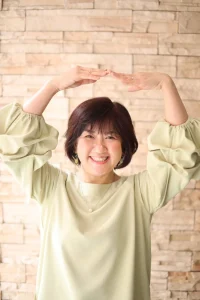 中山淳子